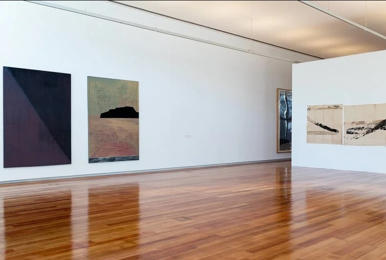 PEDRO CALAPEZ. «Desde este espacio luminoso y oscuro» en el Museo de Arte Contemporáneo Nadir Afonso.